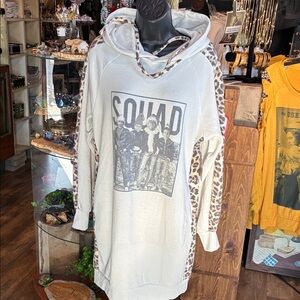 Women's Graphic Leopard Sleeve Hoodie Dress